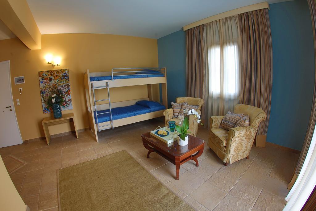 Dolphin Bay Seaside Resort & Suites Galissas Eksteriør bilde