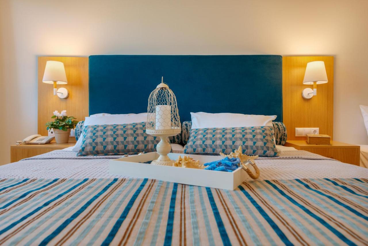 Dolphin Bay Seaside Resort & Suites Galissas Eksteriør bilde